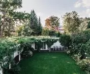 The garden was created in collaboration with green architect Magdalena Kazulo-Kleyff