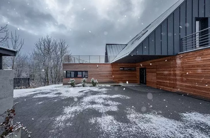 Małopolska Chata Podcieniowa, podwórko