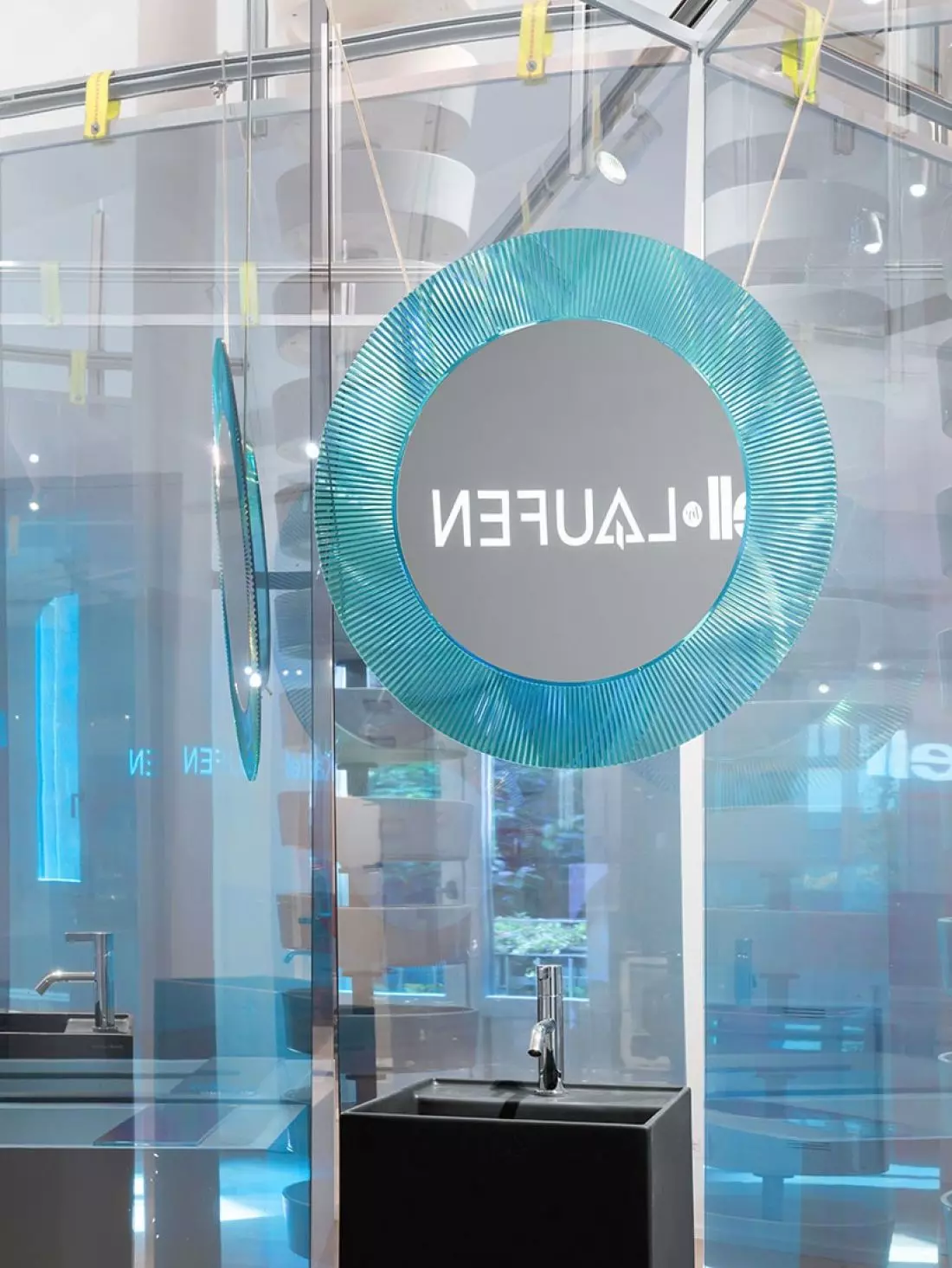 Instalacja z produktów LAUFEN