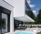 Dom RE: PERFECT HOUSE, basen i wysunięte piętro