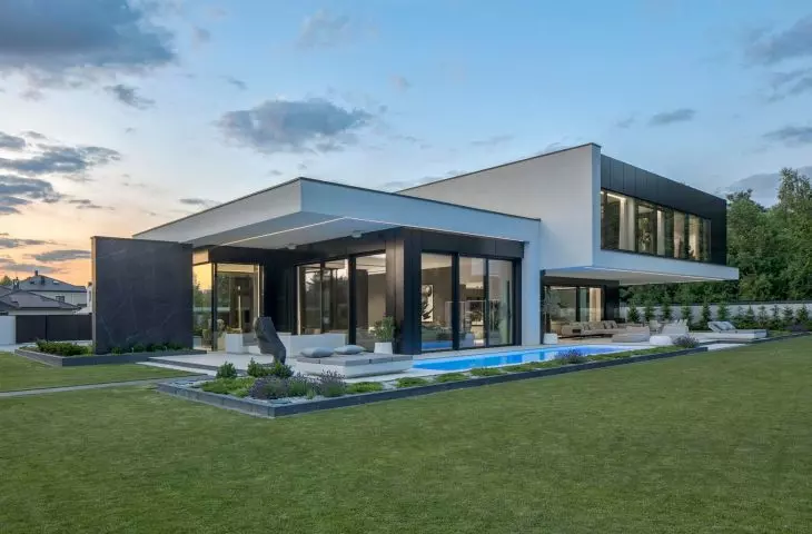 Home RE: PERFECT HOUSE, in the evening.