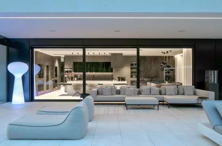Dom RE: PERFECT HOUSE, jadania i kuchnia