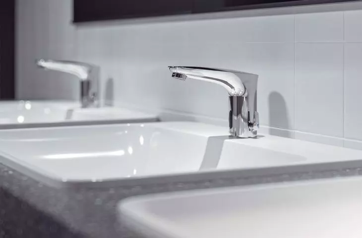  MODUS E faucets attract attention with their attractive design and practical hygiene features