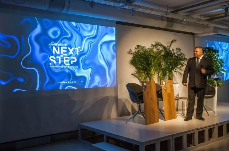 NEXT STEP – OKK! design