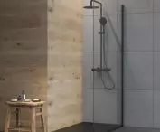 złoto i czerń w łazience
