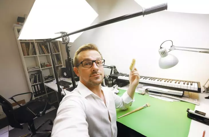 Rafał Barnaś w trakcie pracy