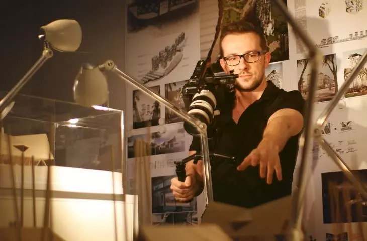 Rafał Barnaś w trakcie pracy nad animacją