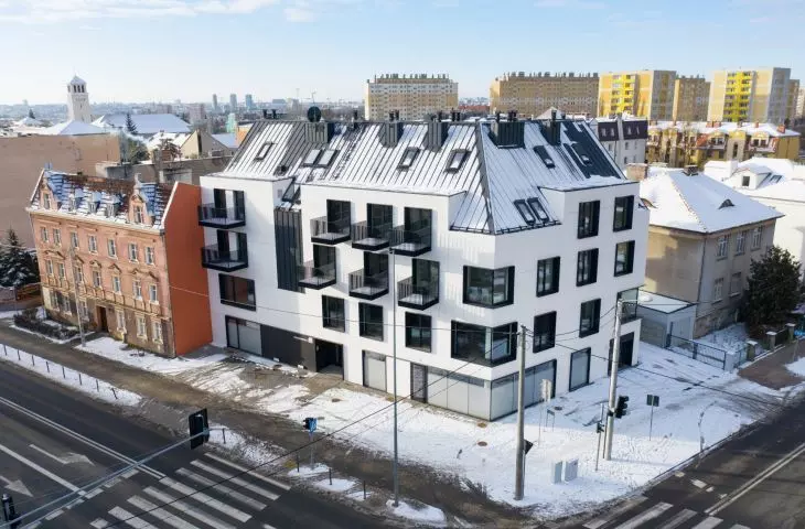 Budynek mieszkalny wielorodzinny z usługami, autorzy:  Easst Architects