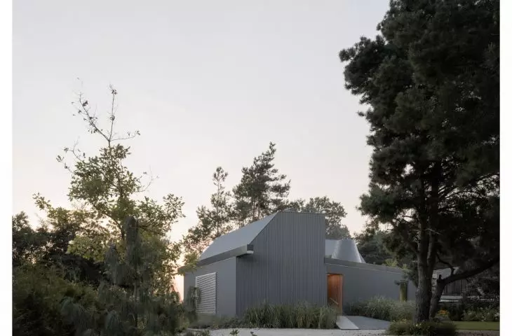 Terrace with lake house, by UGO Hugon Kowalski, 