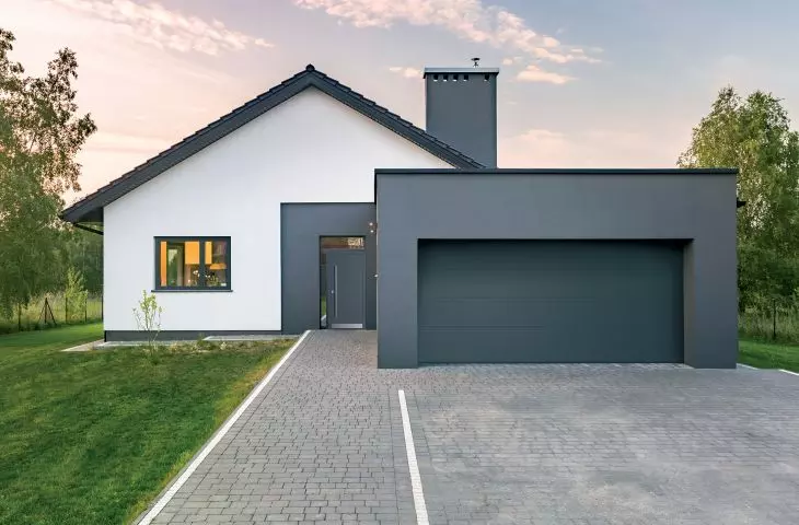 INNOVIEW Line is a terrace door, exterior awnings, garage door and entrance door