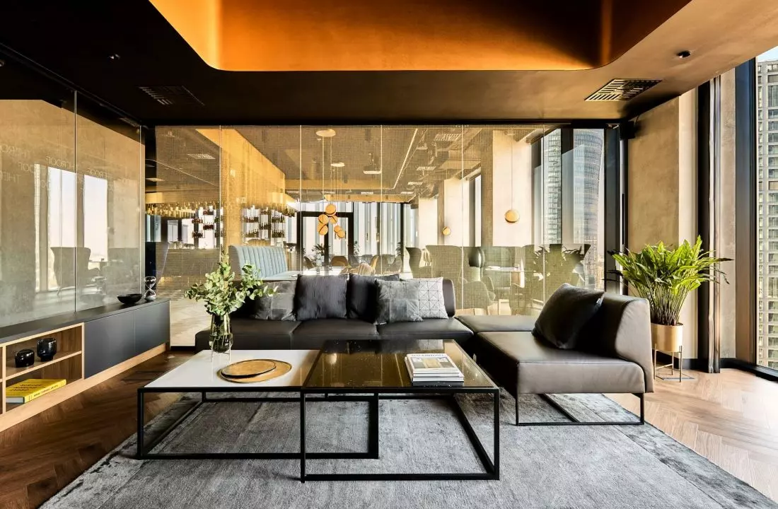  Skybar The Roof
w Crowne Plaza Warsaw – The HUB