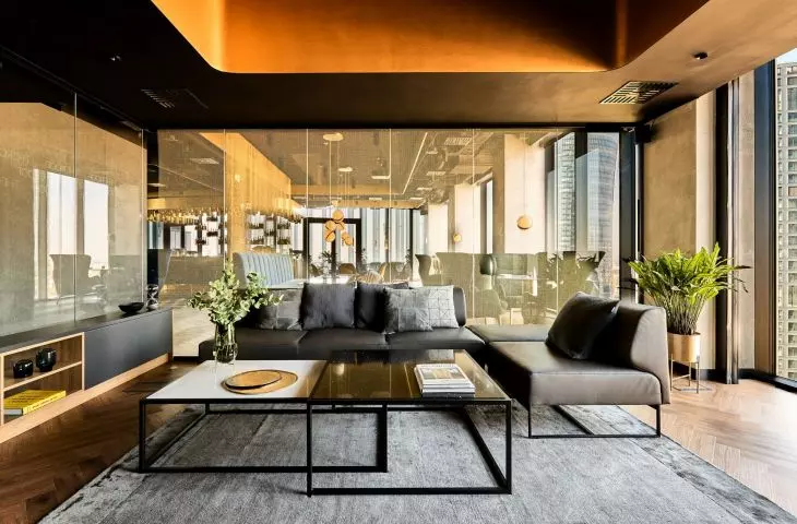 Skybar The Roof w Crowne Plaza Warsaw – The HUB
