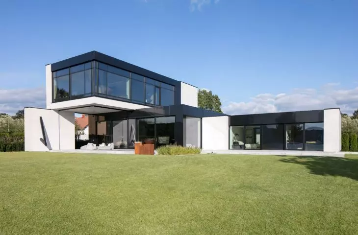 RE: LAKESIDE HOUSE