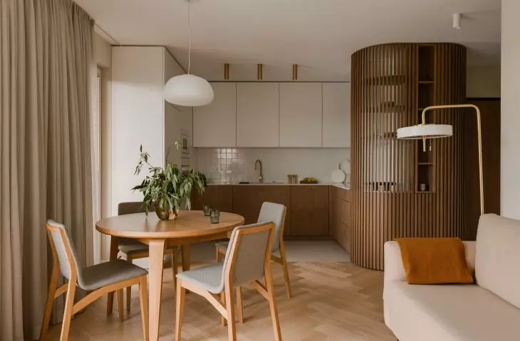 Krakowskie mieszkanie w stylu mid-century modern