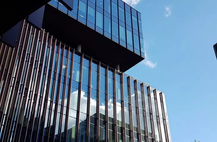 Exit to J. Wujka Street from the courtyard of an office building by Medusa Group proj.