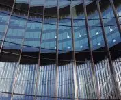 Elewacje wokół dziedzińca biurowca wg proj. Medusa Group