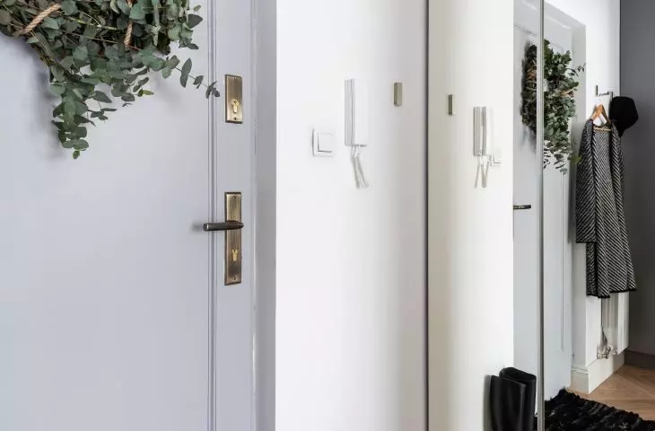 Apartment in a Krakow tenement, entrance