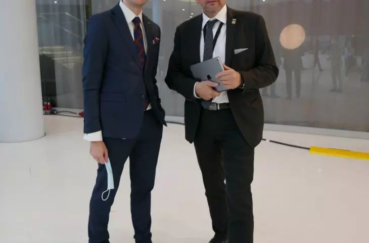 Marek Kaszyński, prezes krakowskiego Oddziału SARP i Bohdan (Biś) Lisowski, prezes SARP 