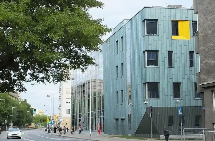 Building of the Faculty of Applied Linguistics and the Faculty of Neophilology at UW 