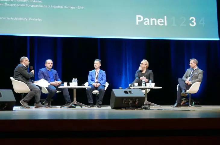 From left: Marcin Brataniec, Michał Wiśniewski, Łukasz Urbańczyk, Przemo Łukasik, Adam Hajduga