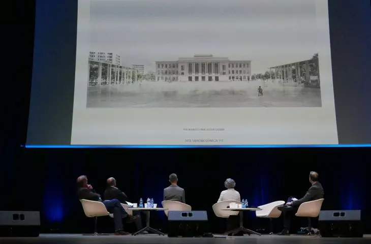 Presentation by Piotr Smierzewski