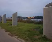 Cokoły pod tablice upamiętniające poznańskich olimpijczyków