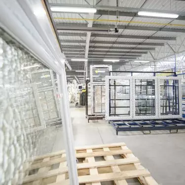 Eko-Okna dysponują powierzchnią produkcyjną rzędu prawie 200 tys. m2