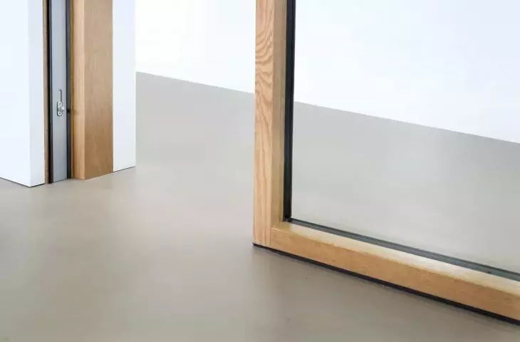 Threshold-free Evoslide - magnetic sliding glazing system 
