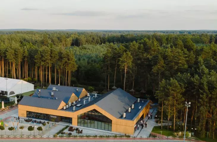 Dom weselny Lubaszka w otoczeniu Puszczy Sandomierskiej