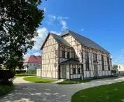 Silesian House of Prayer (translocation: Zbigniew Zbyszynski)