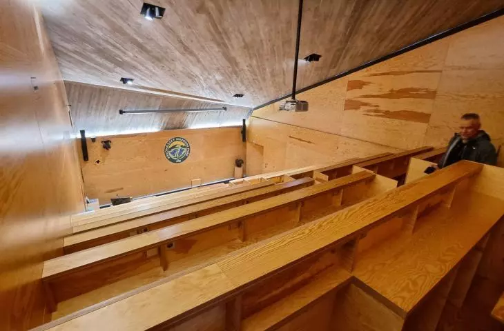 czeskie Karkonoskie Centrum Wychowania Ekologicznego KRTEK w Vrchlabi, proj.: Petr Hájek