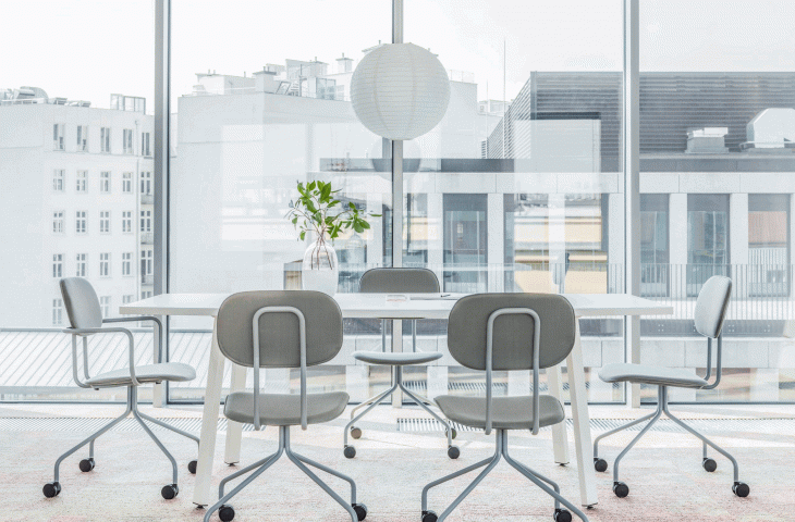NEW SCHOOL high bar chair