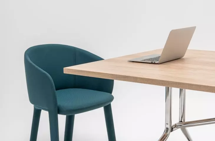PLICA compact conference table
