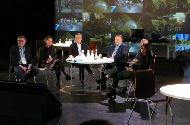 panel: Miasto jako domena publiczna. Spontaniczna samoorganizacja a zarządzanie władcze.