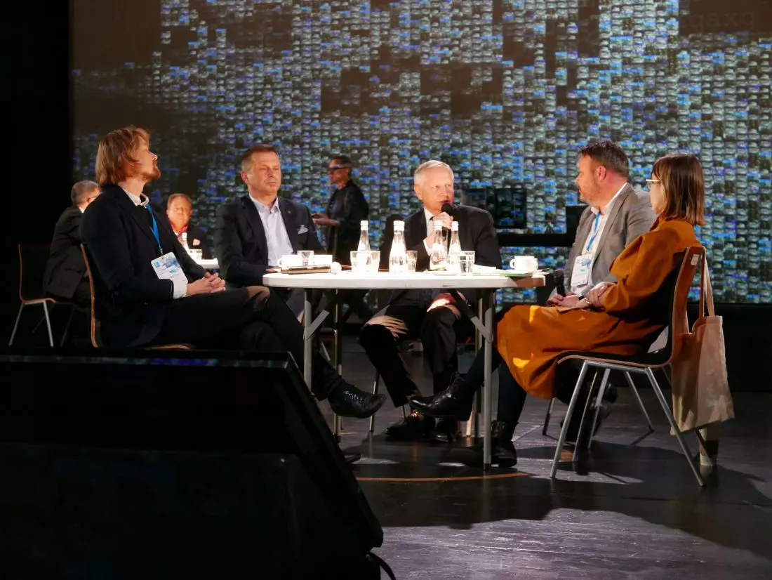 Od lewej: Łukasz Pancewicz, Stanisław Mazur, Jerzy Muzyk, Marek Balawajder, Joanna Erbel