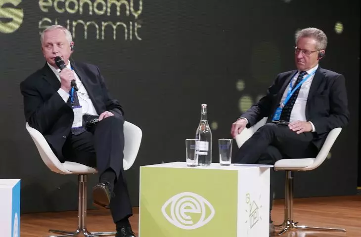 from left: Jerzy Muzyk, Ernst Woller