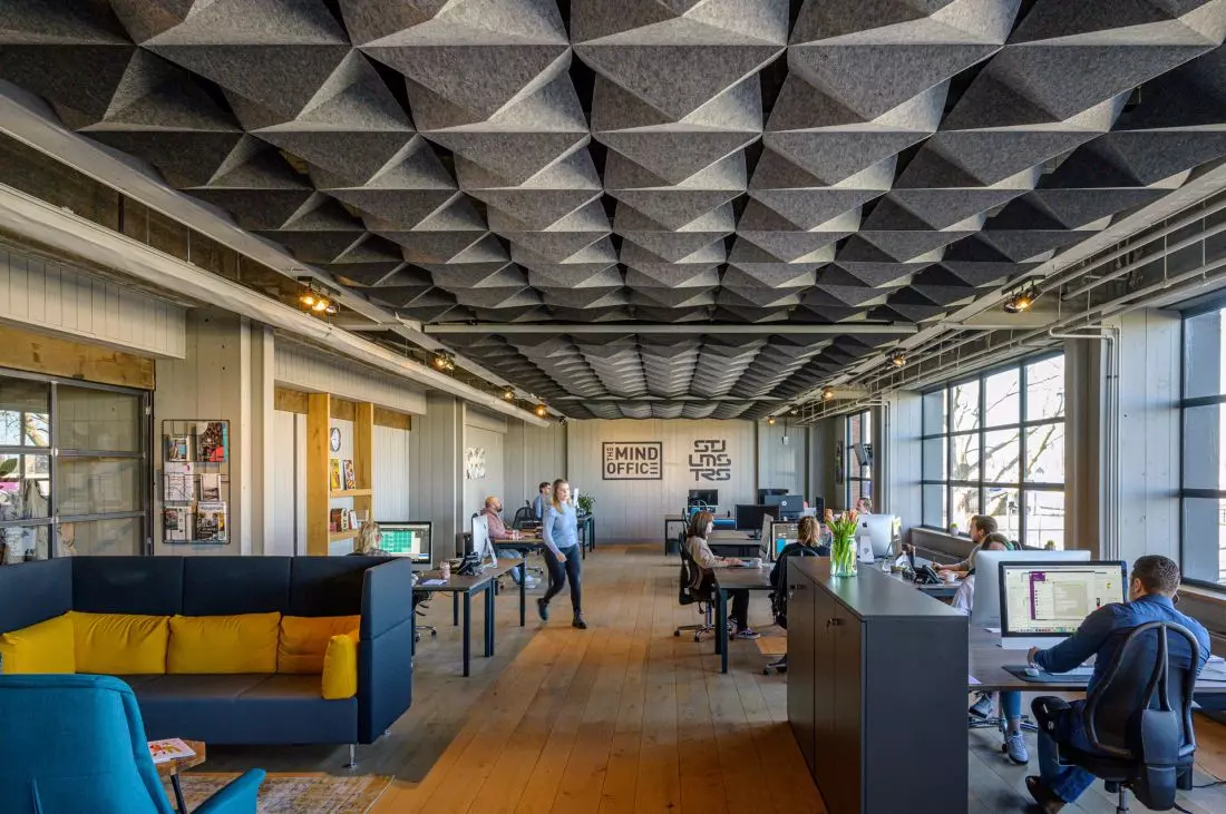 Hunter Douglas
Architectural