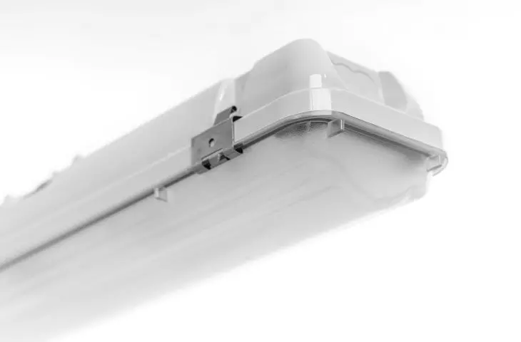 Firma Luxon LED rozświetli SWISS KRONO