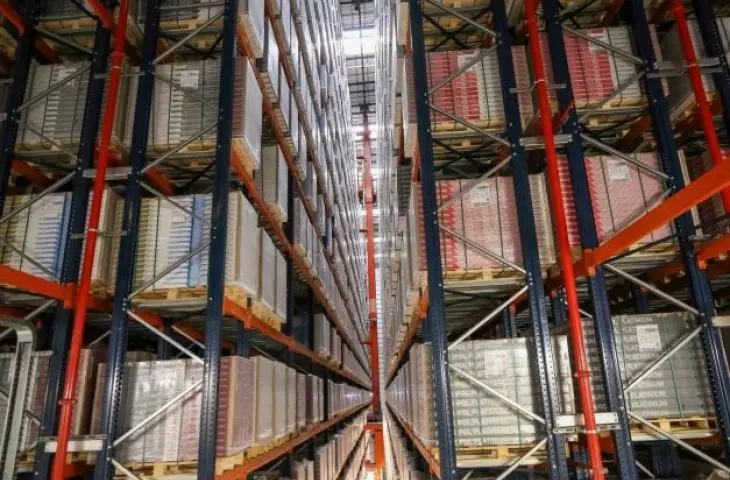 Firma Luxon LED rozświetli SWISS KRONO