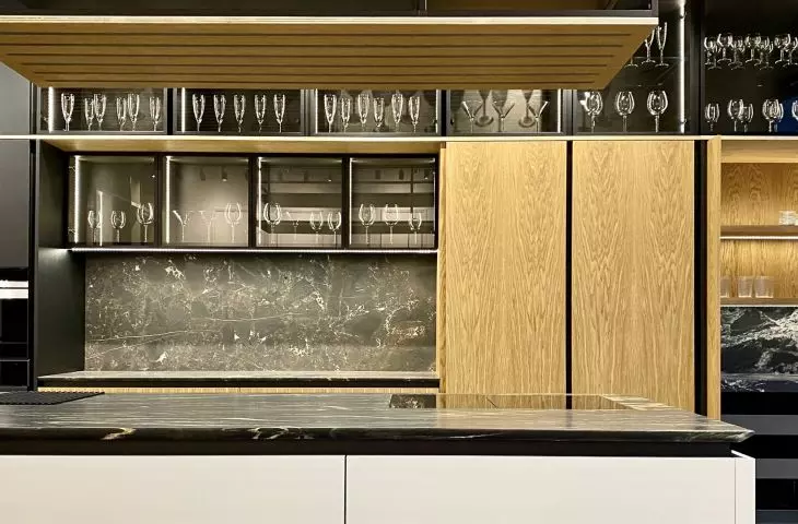 Kitchen oak veneer