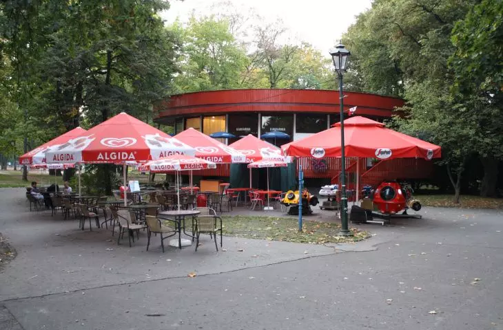 The roundhouse was a place frequented by park users.
