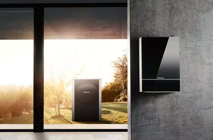 Air-to-water heat pump