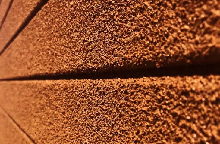 Spray cork insulation
