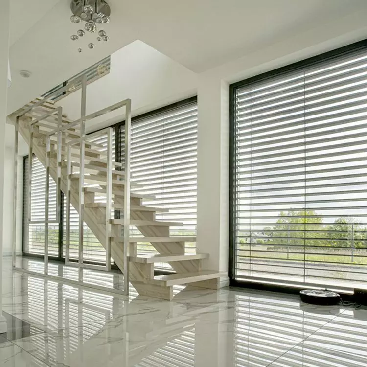 Z90BOX facade blinds