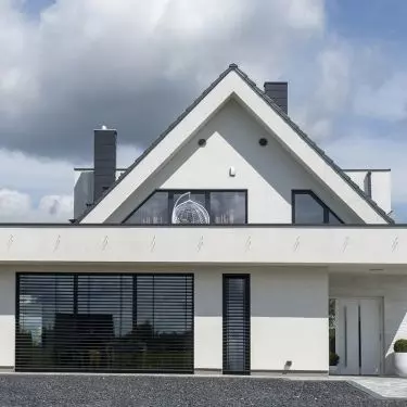 Z90BOX facade blinds