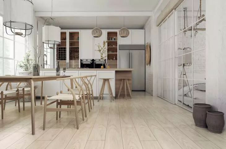 Light-colored floors optically enlarge the space