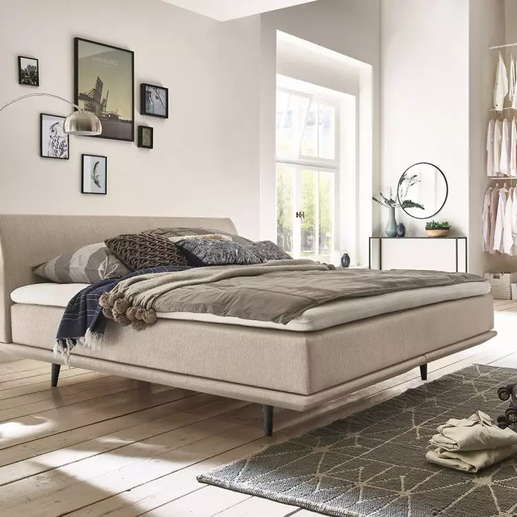 Upholstered bed