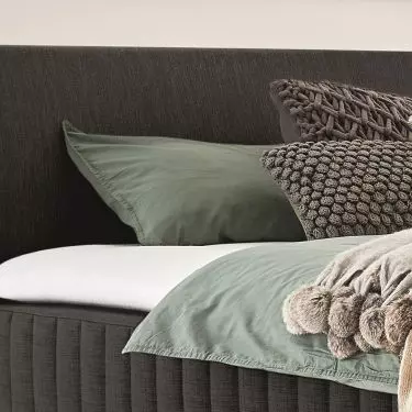 MINIMUM upholstered bed