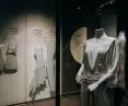 Na wystawie można zobaczyć także modę z okresu art déco