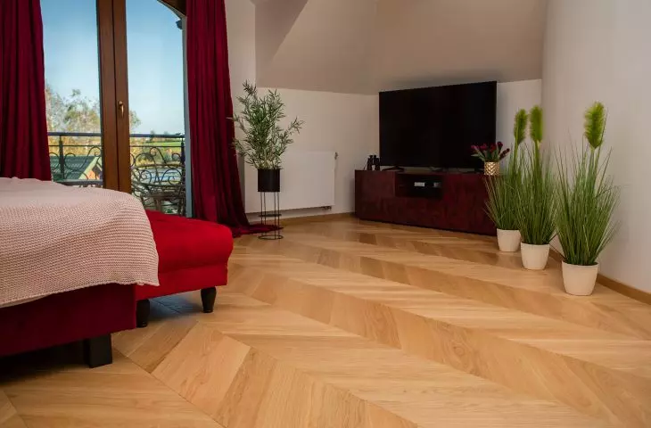 Finish the bedroom with FinishFrench oak Exclusive